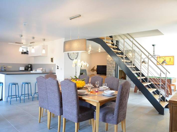 Location de vacances pour 8 personnes, avec terrasse et sauna ainsi que vue sur le lac et jardin dans Ovifat - 3
