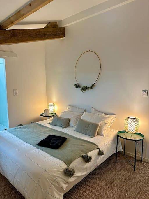 Location de vacances pour 17 personnes, avec Terrasse et Jardin ainsi que Piscine et Vue dans Saint-Gervais (Gironde) - 3