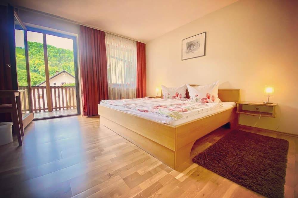 Ganze Wohnung, Appartement (40qm) mit Balkon, Garten und Grillmöglichkeit in Essing, Altmühltal