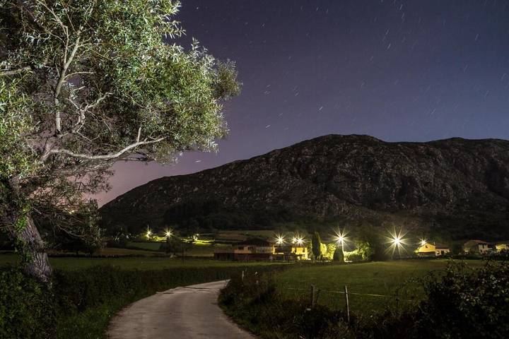 Casa rural para 4 personas, con Balcón y Terraza además de Jardín y Vistas en Siero