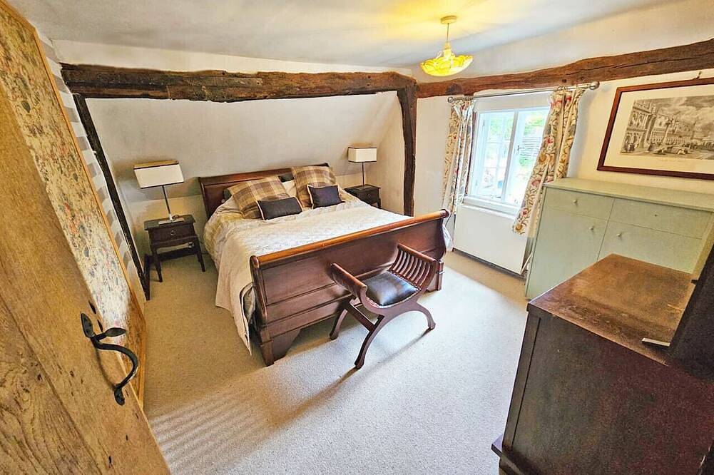 Perfect Booking | The Buttery 500 Year Old Cottage in Kent