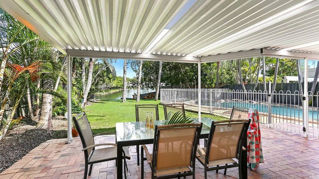 Waterfront, Blick auf den Fluss, In Laufnähe zum Noosa River, in Noosaville, Noosa