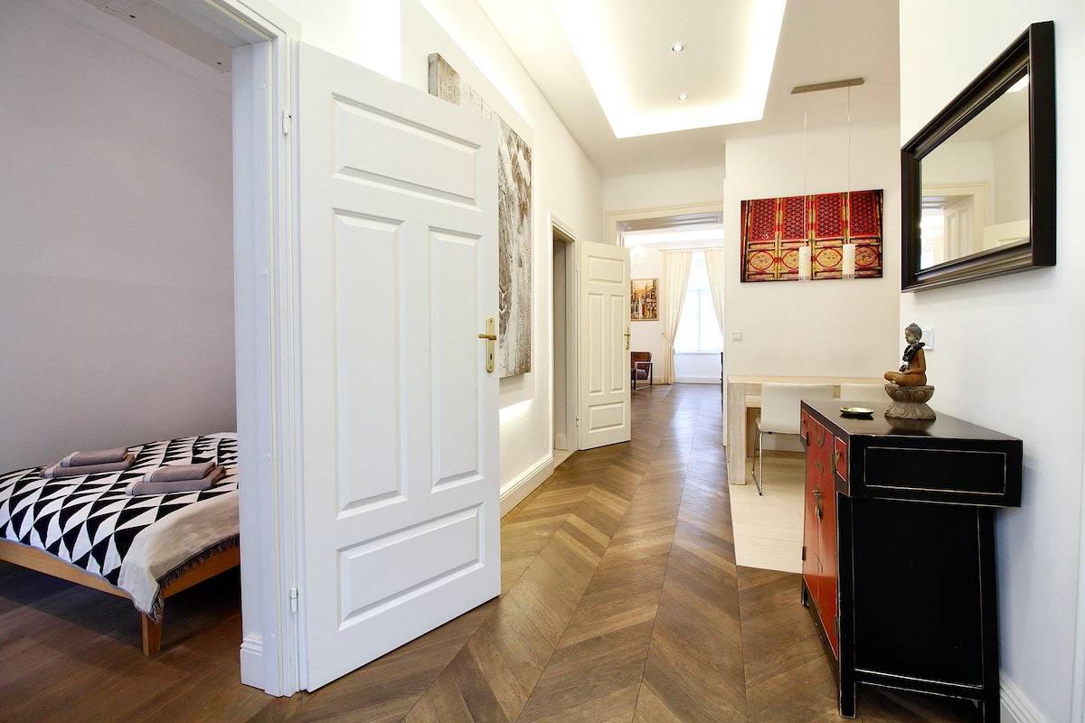 Appartement entier, Stunning 7th District Apt. Balcony and Fireplace in Vienne (Autriche), Wienerwald