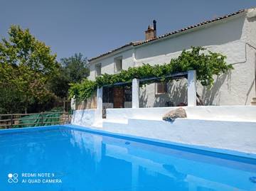 Casa rural para 15 personas, con jardín, Se admiten mascotas en Villanueva del Arzobispo