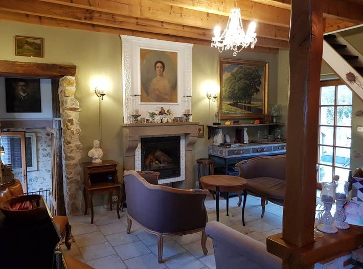 Chambre d’hôte pour 2 personnes, avec jacuzzi ainsi que jardin et piscine dans Allier - 3