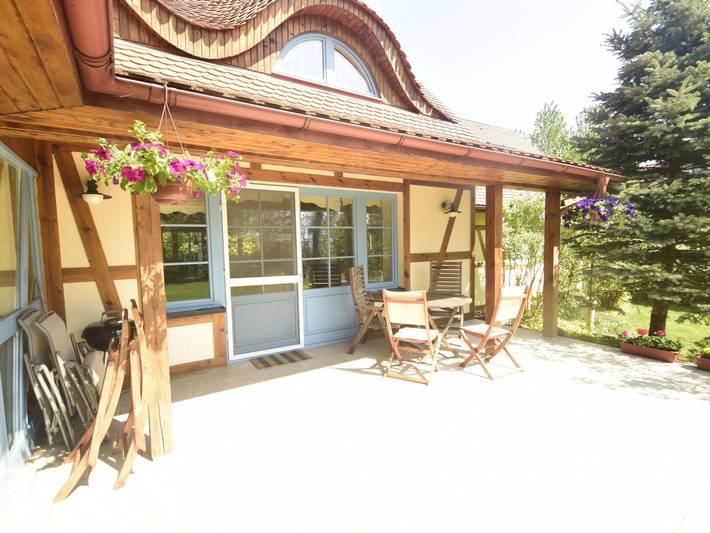 Ferienhaus für 8 Personen mit Terrasse in Krokowa