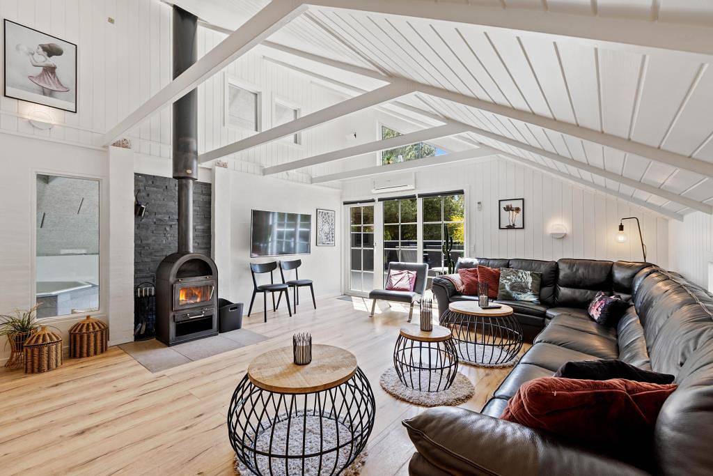Familienferienhaus mit Pool und Whirlpool und Aussensauna in Blavand, Varde