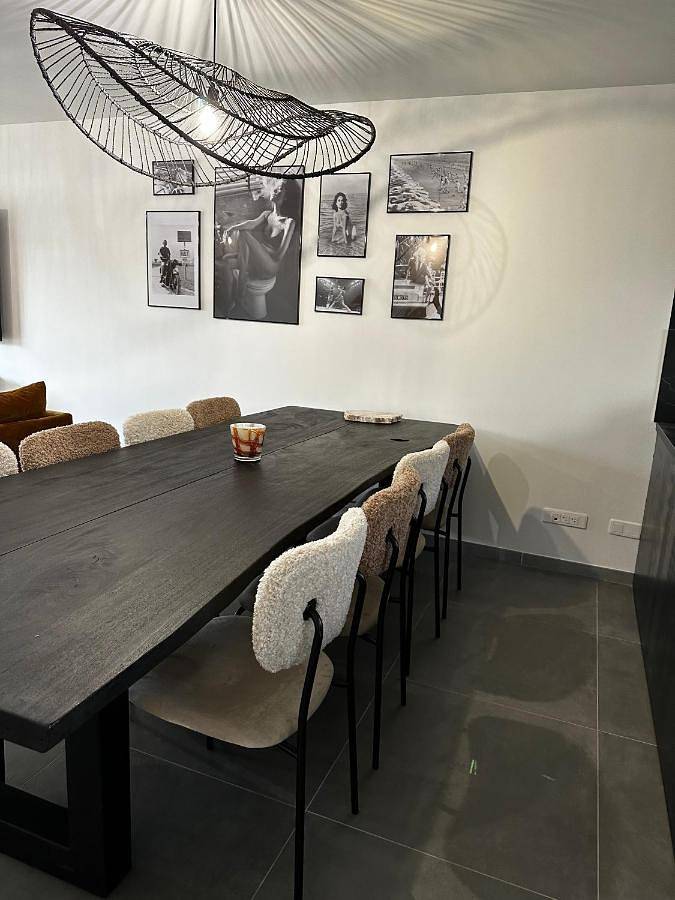 Location de vacances pour 9 personnes, avec jardin et vue à Les Attaques - 2