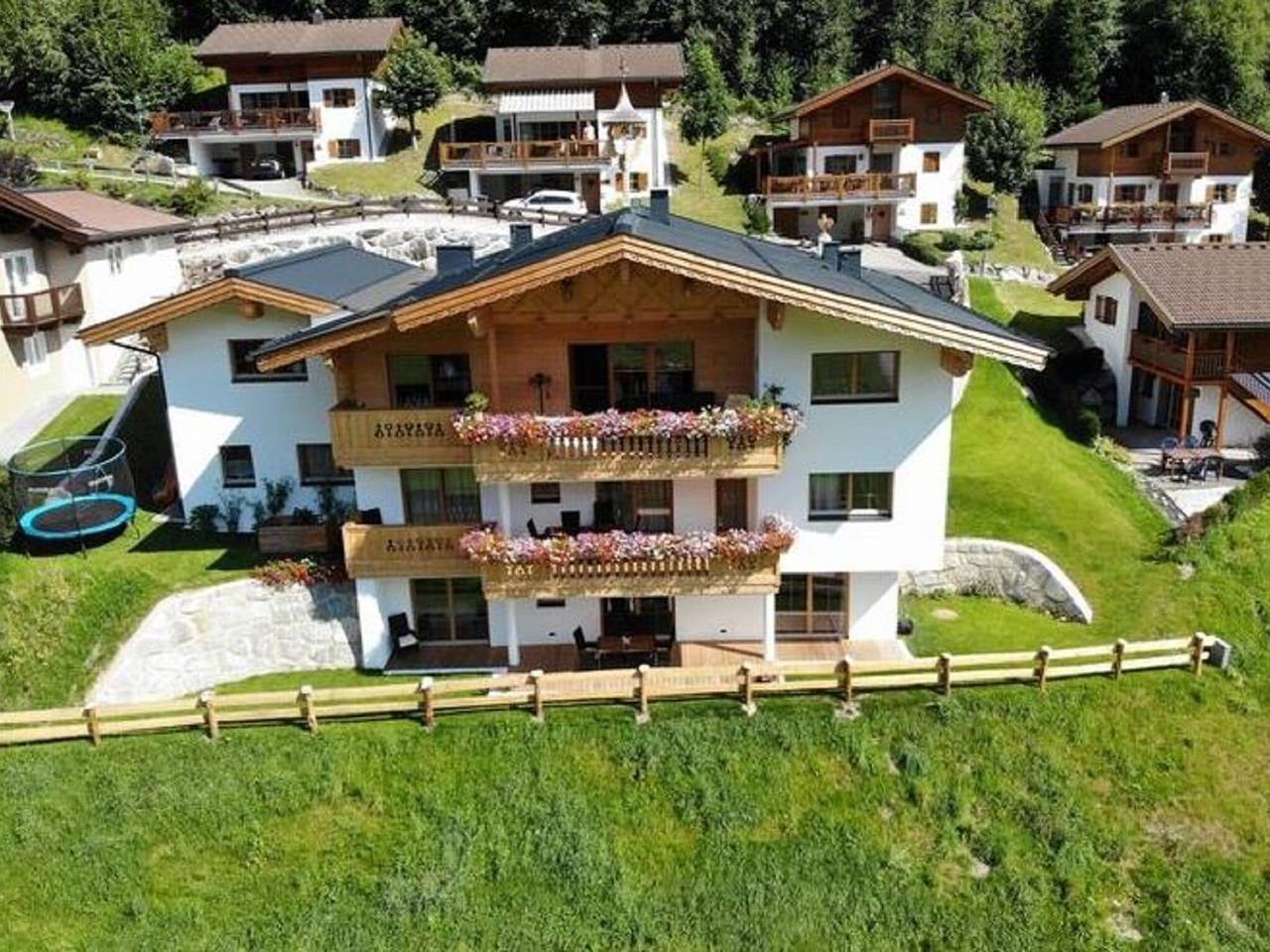 Ganze Wohnung, Wohnung in Wald nahe Zillertal Arena in Pinzgau