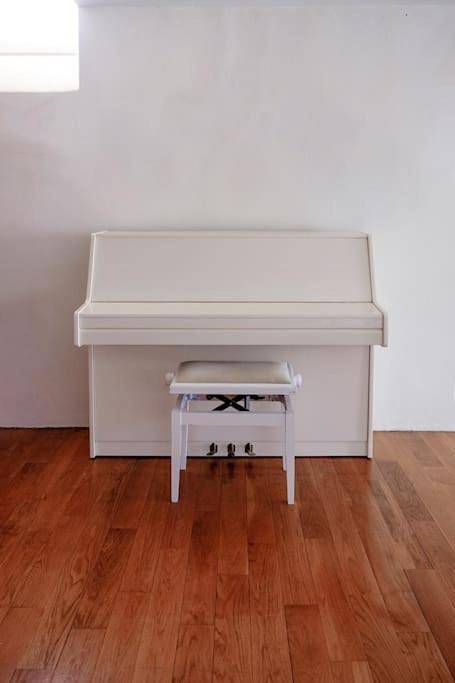 Gîte pour 8 personnes, avec piscine ainsi que jardin et vue à Issirac - 2