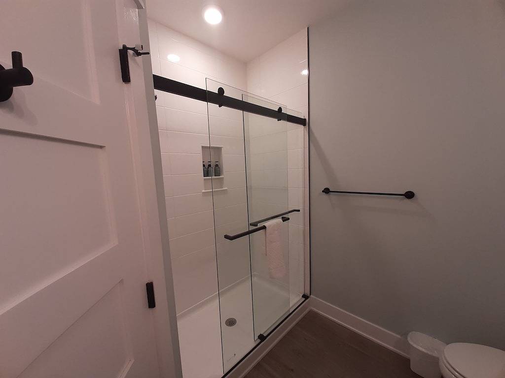 Ganze Wohnung, Welcome to Saltwater Seaclusion! Heart of Corolla! Walk to Everything! in Corolla, Currituck County