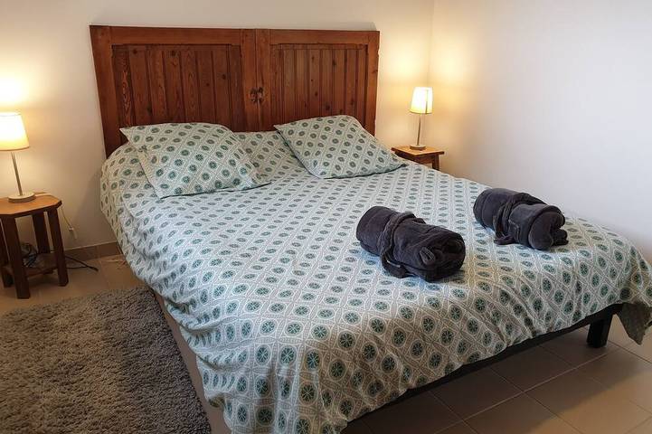 Location de vacances pour 4 personnes, avec jardin et piscine ainsi que jacuzzi et terrasse à Bourrou - 2