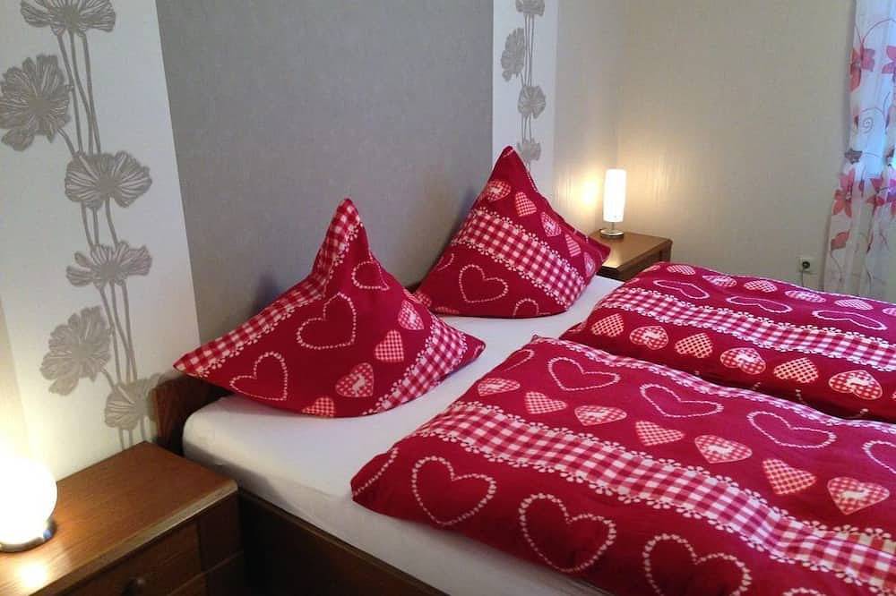 Ganze Wohnung, Ferienwohnung Sohns - 5-Bett-Ferienwohnung mit Balkon in Habscheid, Eifelkreis Bitburg-Prüm