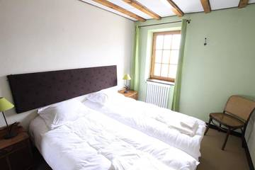 Gîte pour 6 Personnes dans Olloix, Région de Clermont-Ferrand, Photo 2