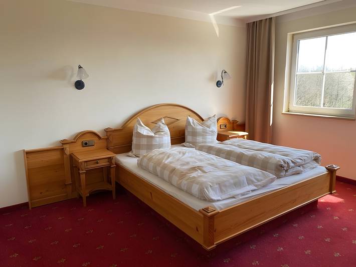 Ferienwohnung für 3 Personen, mit Balkon und Seeblick in Fränkisches Seenland - 2