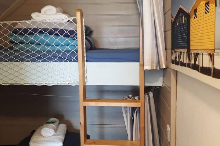 Ganze Wohnung, Apartment mit Blick auf Trestel Strand, 2 bis 4 Personen, Côte de Granit Rose. in Trévou-Tréguignec, Rosa Granitküste