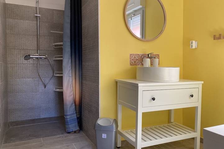 Location de vacances pour 2 personnes, avec terrasse dans Plage de Pinarello - 4