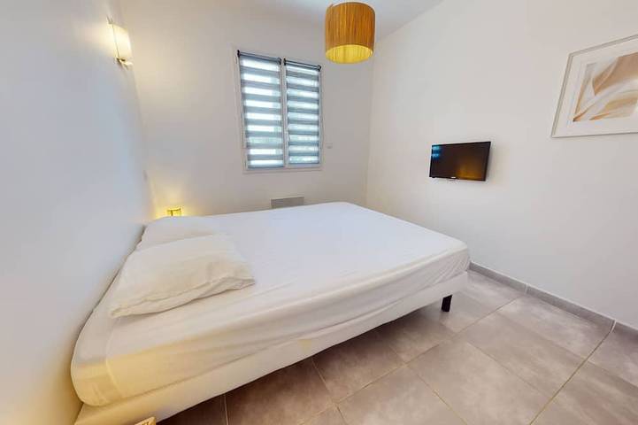Villa en el campo de golf Cap d'Agde con piscina climatizada. in Cap d'Agde, Agde