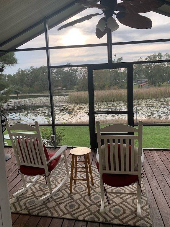 Ferienhaus für 6 Personen, mit Whirlpool und Garten sowie Terrasse - 1