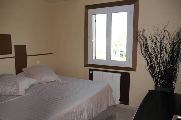 Location de vacances pour 6 personnes, avec jacuzzi ainsi que jardin et terrasse, animaux acceptés à Modène - 2