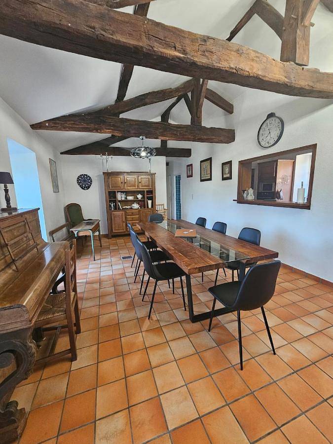 Location de vacances pour 10 personnes, avec jardin ainsi que vue et piscine à Le Pallet - 3