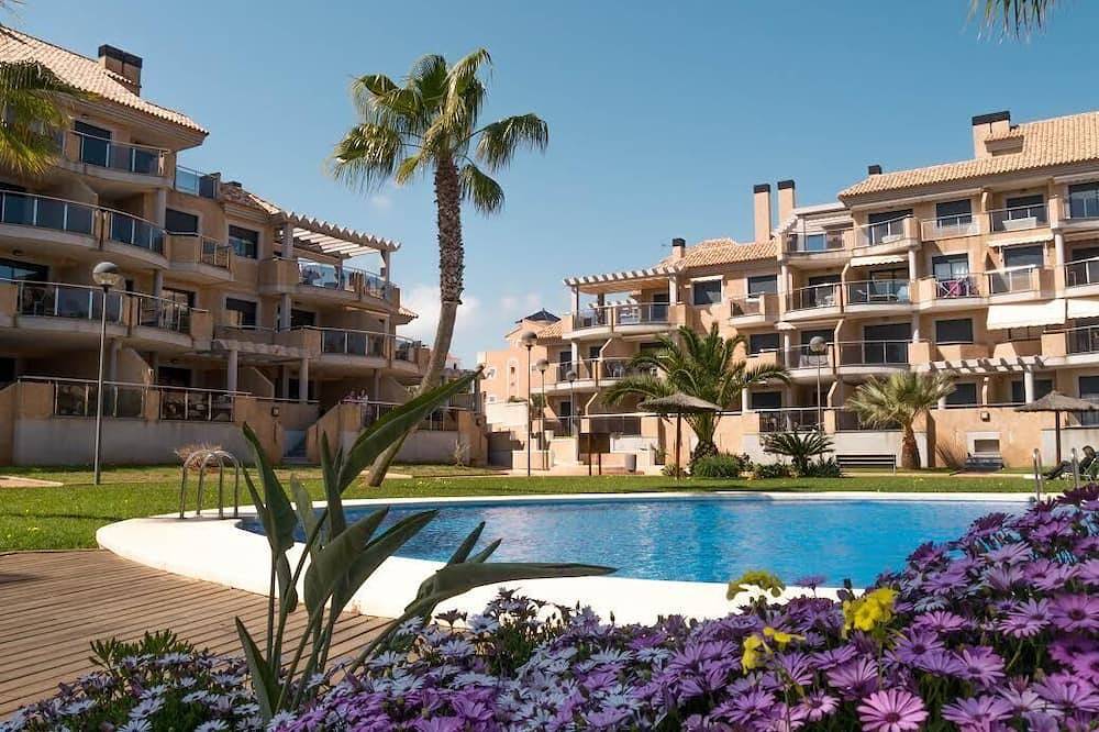 Appartement entier, Fully furnished vacation rental with Wi-Fi, 150 meters from Les Bovetes Beach in Platja de les Marines (El Palmar), El Palmar