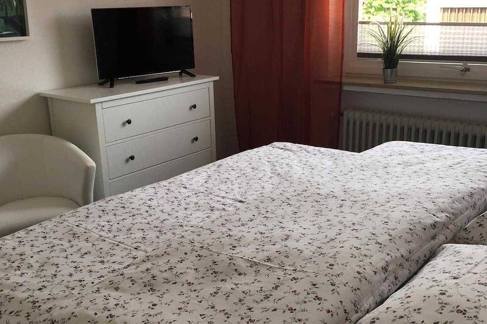 Ganze Wohnung, 149 Fewo Sam, 4 Sz, nur 2 km zum Südstrand, citynah - 149 Fewo Sam, Balkon, 4 Sz in Wilhelmshaven, Südliche Nordseeküste