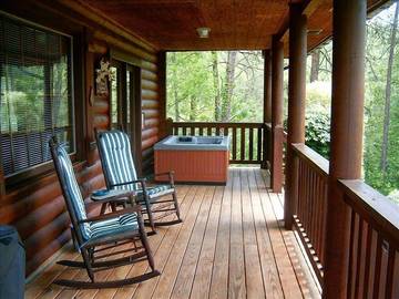 Log Cabin for 2 People in Sevier County, Photo 3