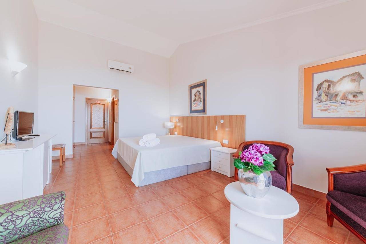 Villa Amore Accommodation by Amazing Madeira in Paul Do Mar, Madeira