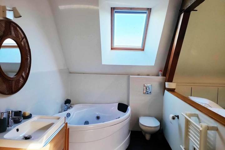 Gîte pour 2 personnes, avec jacuzzi et jardin à Baincthun - 4