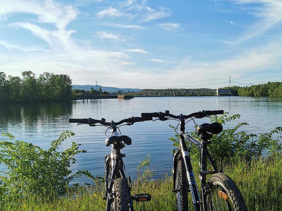 Camping du Val de Saône - Accommodatie 2 personen - Bivak op stelten in Saint-Didier-sur-Chalaronne, Bourg-en-Bresse en omgeving