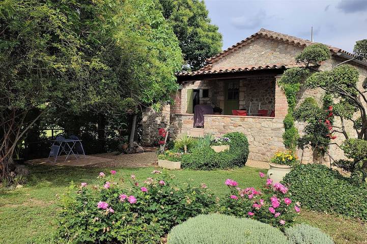 Ferienhaus für 4 Personen, mit Terrasse und Garten - 1