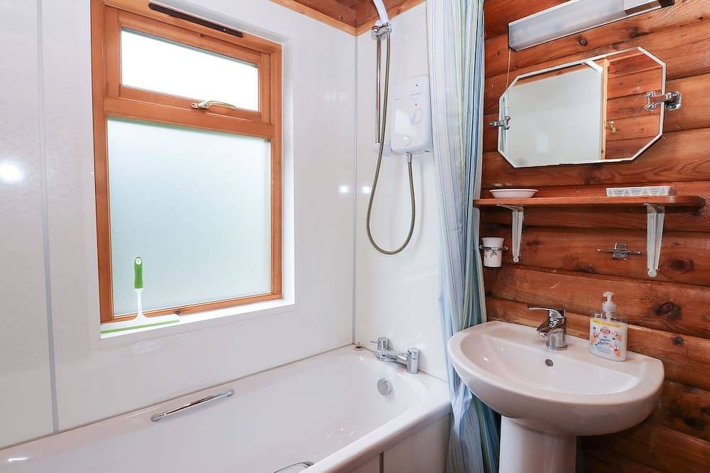 Millmore Cabin, pet friendly, with open fire in Killin in Killin, Stirling und Umgebung