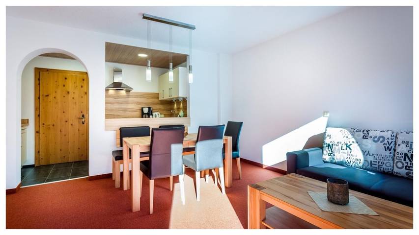 Ferienwohnung für 4 Personen, mit Balkon und Ausblick am Hintertuxer Gletscher