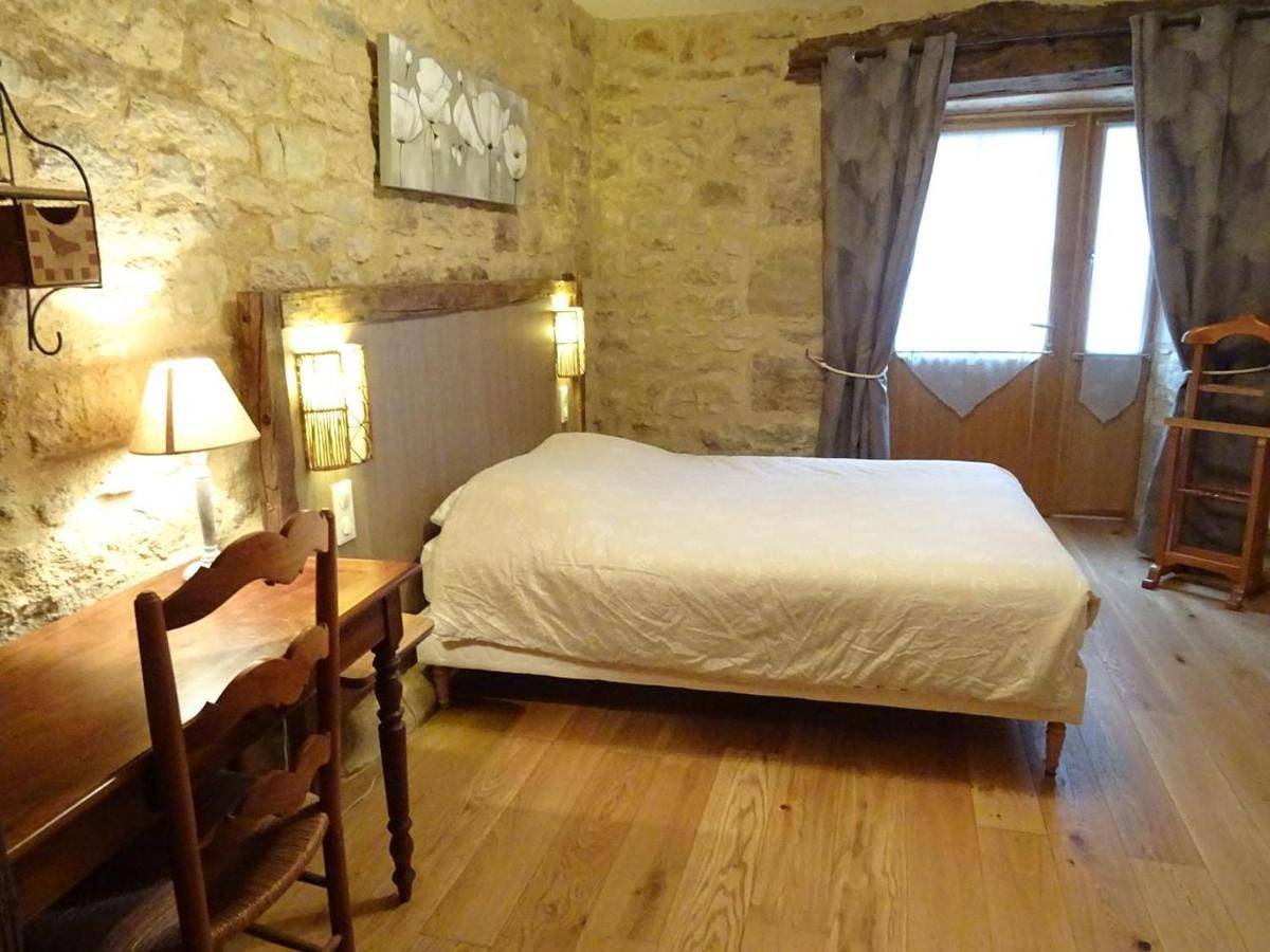 Three-Bedroom House in Sébrazac, Aveyron