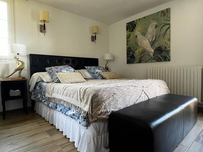 Cottage pour 2 personnes, avec jardin ainsi que piscine et jacuzzi à Puylaroque