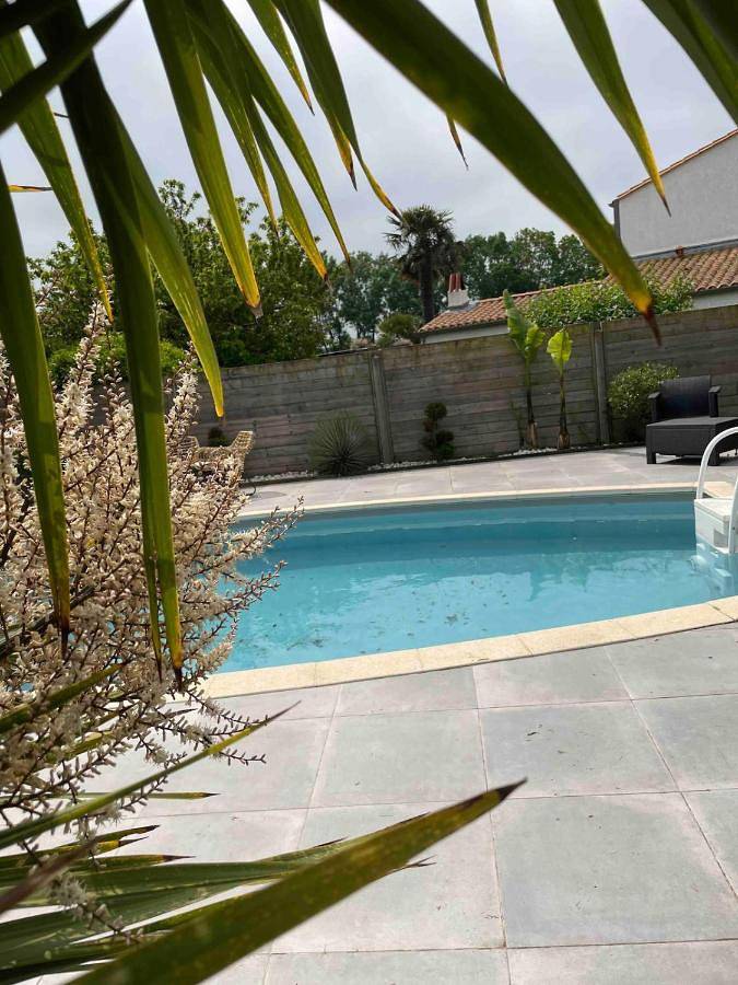 Maison de vacances pour 10 personnes, avec Balcon et Terrasse ainsi que Jardin et Piscine