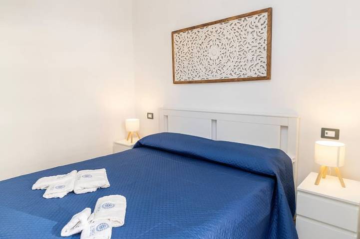 Ganze Wohnung, La Maison - Corfù Superior-Apartment in Meeresnähe in Paola, Tyrrhenische Küste Kalabrien