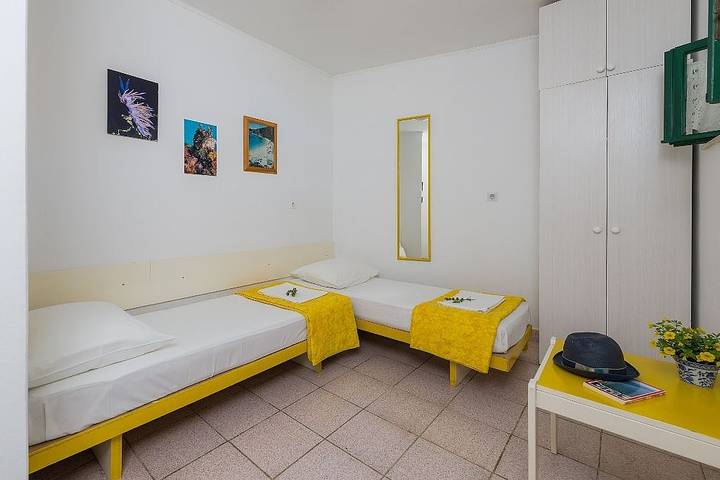 Ferienhaus für 4 Personen, mit Terrasse, mit Haustier in Kroatien - 2