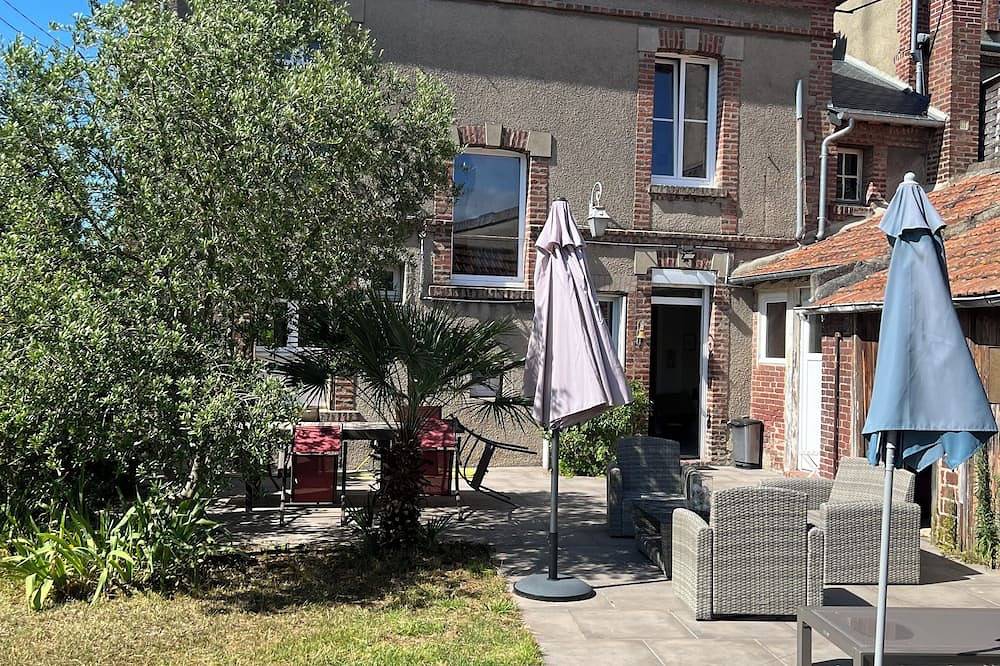 En-suite rooms 2 steps from Cabourg and its beaches in Dives-sur-Mer, Lisieux region