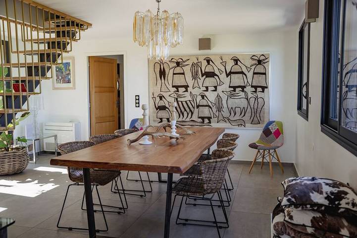 Maison                                                                        . in Maraussan, Côte méditerranéenne (France)
