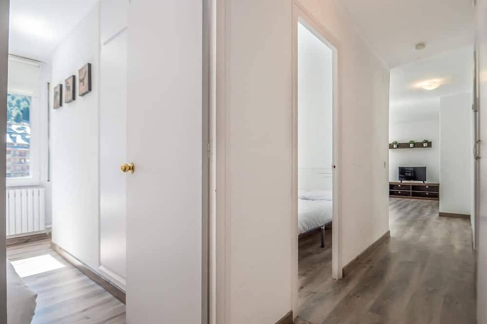 Entire apartment, Nice 3 Bedroom Apartment for 6 people, Incles. C.Pep 4 in Incles, Soldeu