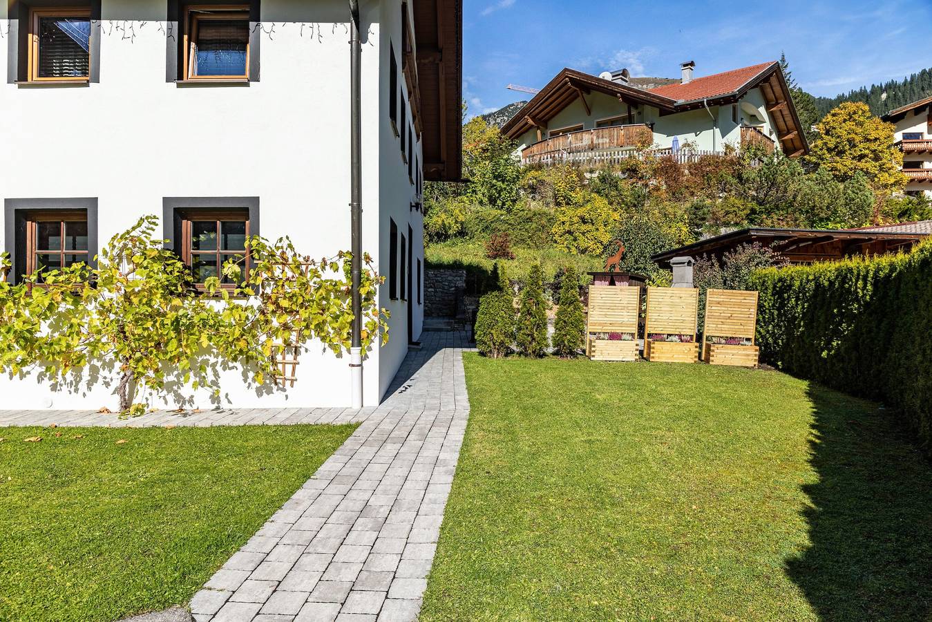 Geheel appartement, Appartement 'Haus Berwang Bauernhaus' met Uitzicht op de Bergen, Privéterras en Wifi in Lechtal Alps, Berwang