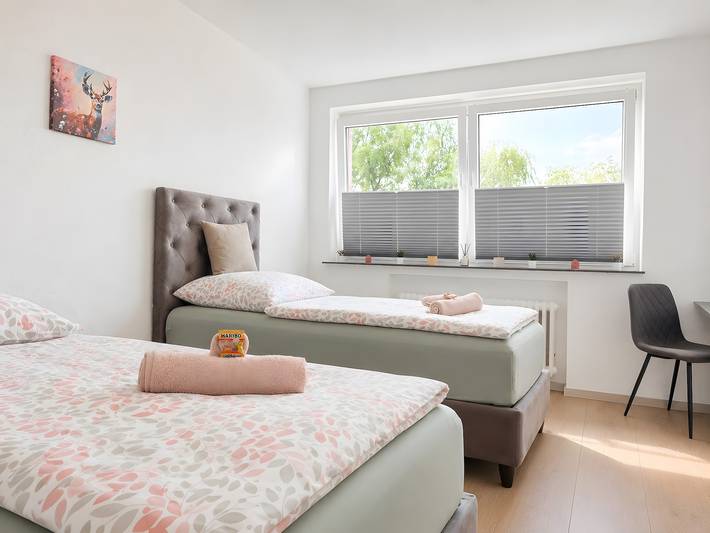Ferienwohnung für 5 Personen, mit Balkon und Garten in Oberhausen - 3