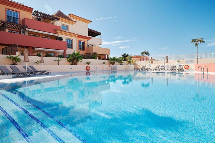 Holiday rental for 4 people, with garden, child-friendly in Adeje