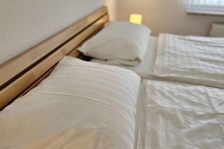 Strandhaus für 4 Personen, mit Balkon in Döse - 2