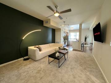 Gîte pour 3 personnes, avec terrasse ainsi que jardin et piscine à Los Angeles