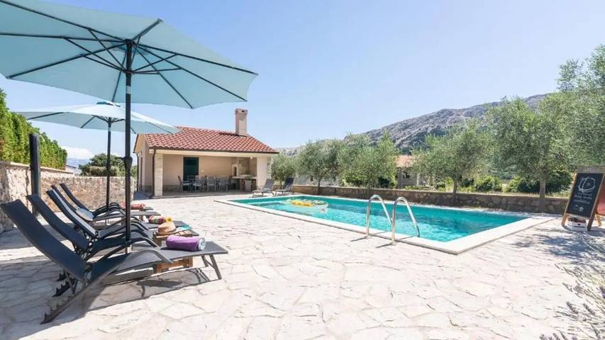 Ferienwohnung für 3 Personen, mit Terrasse und Pool - 1