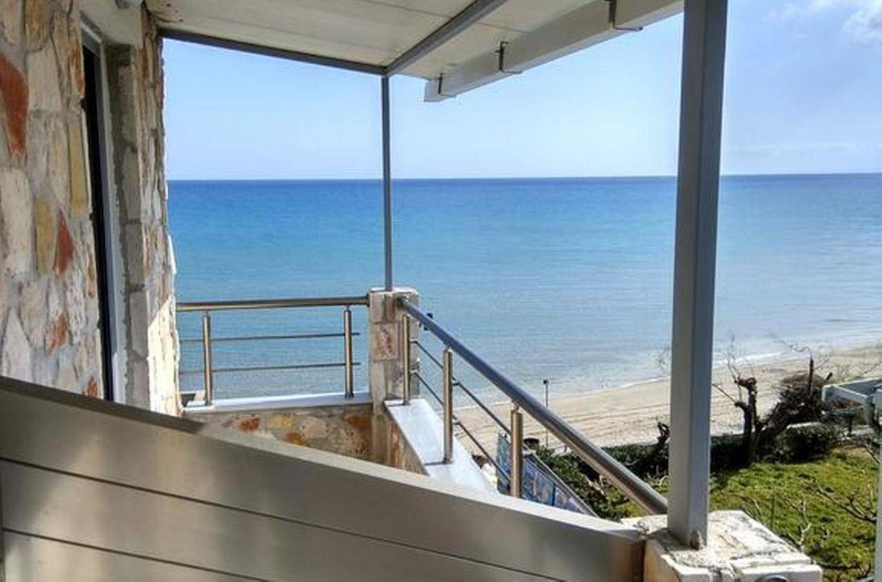 Two-Bedroom Apartment in Katastari, Alykes