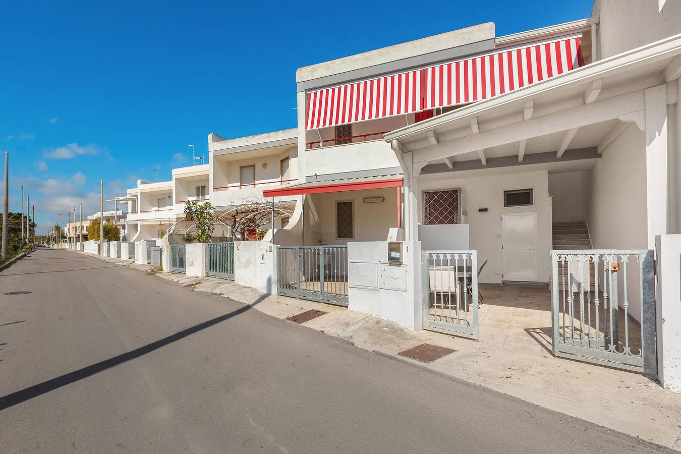 Villino Crisalì by Barbarhouse in Roca Vecchia, Melendugno